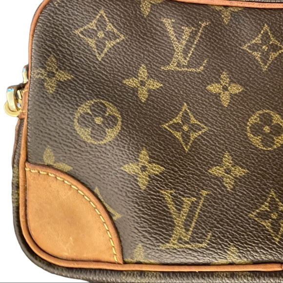 **SOLD**Auth Louis Vuitton Monogram Marly Dragonne PM Clutch/converted Crossbody - Picture 7 of 14